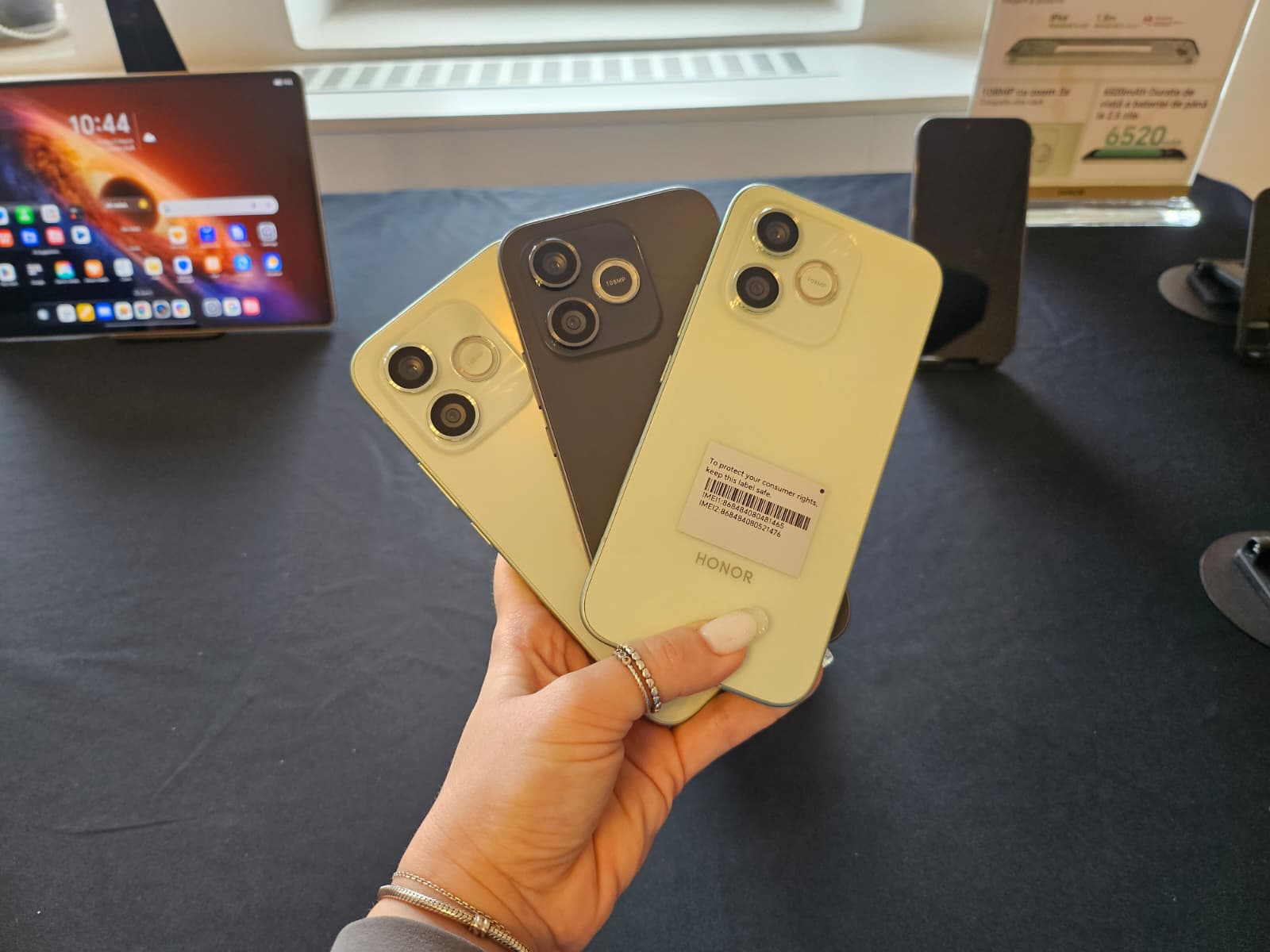 Telefon: Design premium și cameră 108MP la preț accesibil