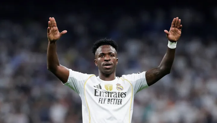 Madridul și City se înfruntă din nou: Duelul colosal din Champions League Madridul va găzdui miercuri seară, pe „Bernabeu”, prima manșă a confruntării din optimile de finală ale Ligii Campionilor, dintre Real Madrid și Manchester City