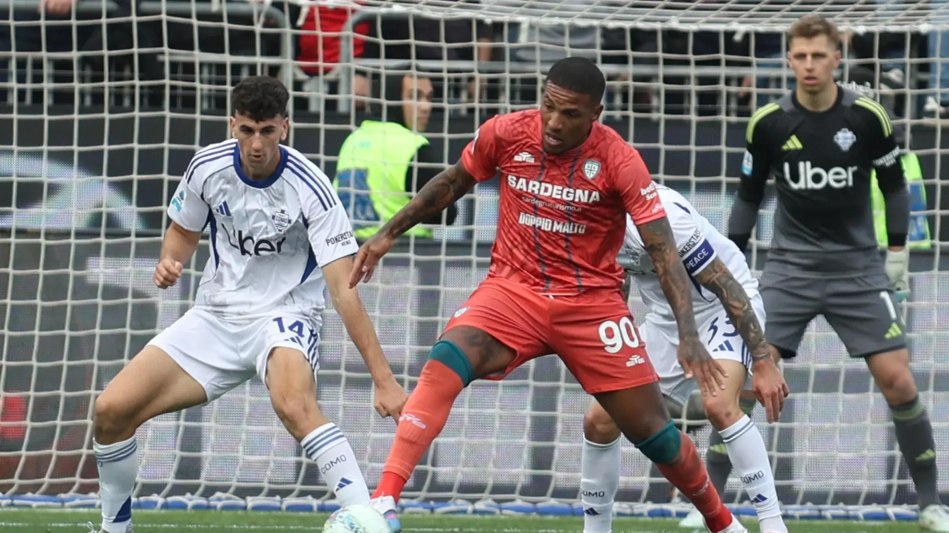 Meciul Cagliari – Napoli: Echipele de start și absențele cheie Cagliari se pregătește să întâmpine Napoli într-un meci așteptat, programat să înceapă la ora 18:30