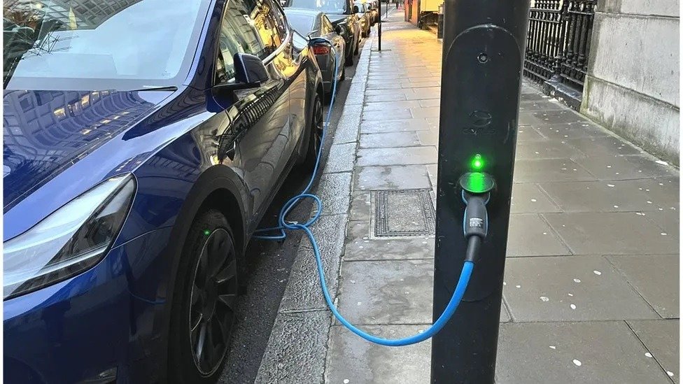Analiză: Mașinile electrice, mai ieftine în europa. Când ajung la prețul celor pe combustie?