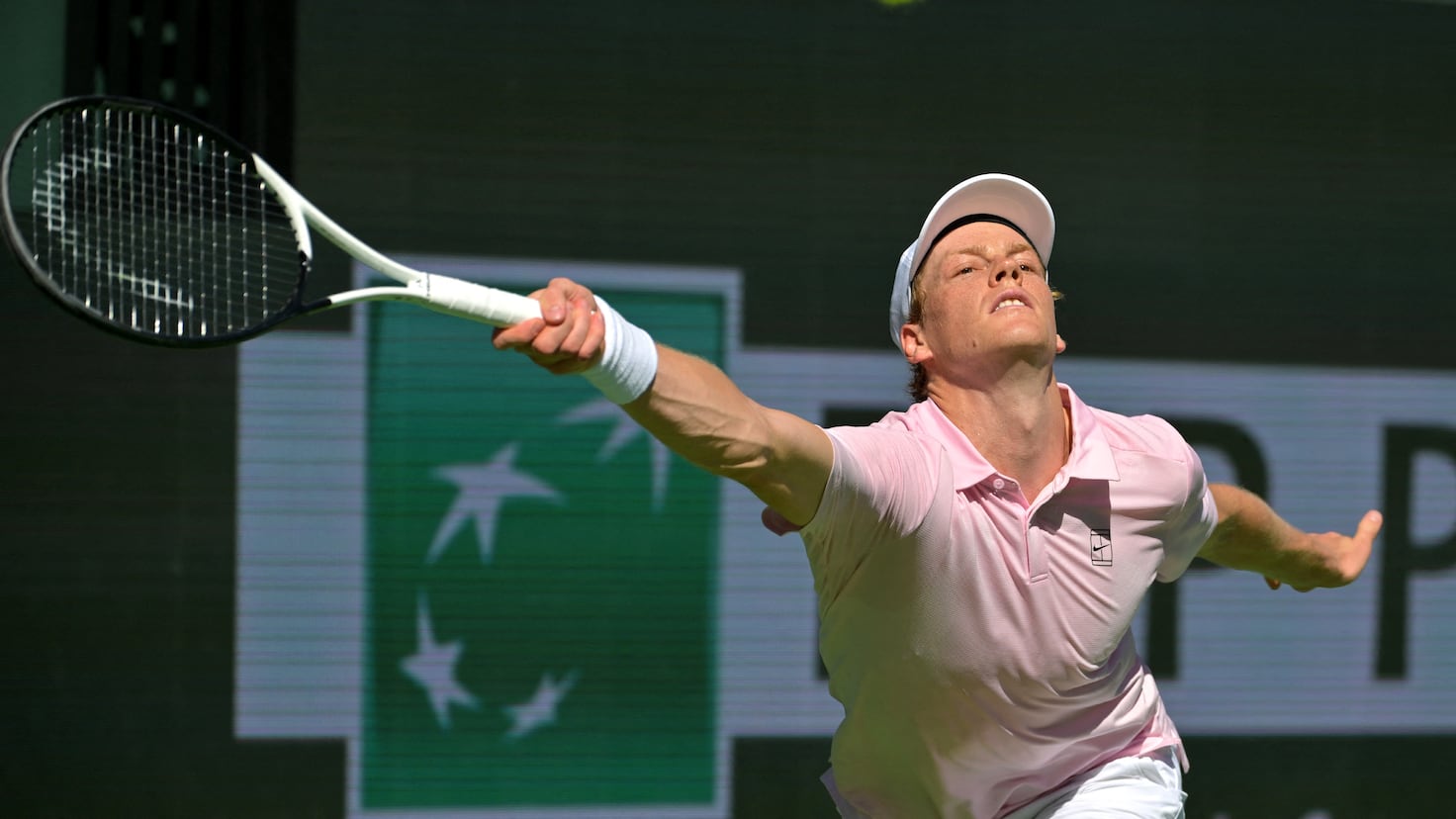 Sinner înfruntă pe Medvedev în finala Masters 1000 de la Indian Wells Jannik Sinner va juca în finala Masters 1000 de la Indian Wells, după ce l-a învins pe Alexander Zverev în semifinale