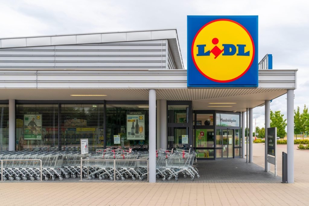 Lidl: Salarii, programul de lucru și bonusuri estimate pentru 2026