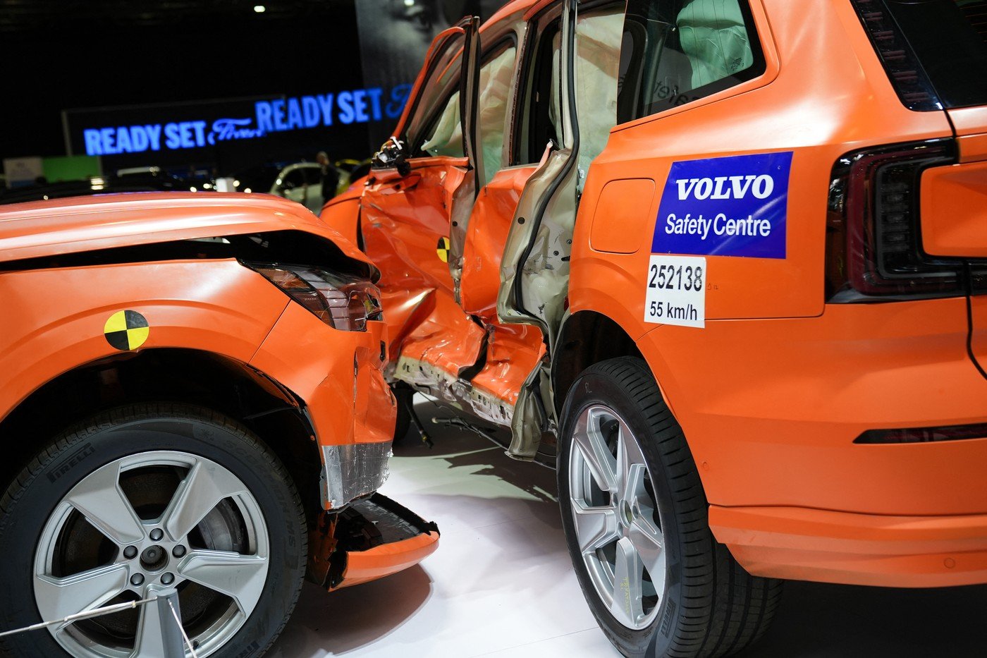 Dealerii auto, liberi să vândă mașini fără marcă proprie