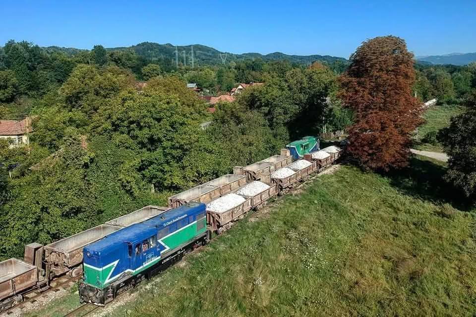 Mocănița de la Vâlcea, pe cale să reînvie pentru turiști O mocăniță cu o istorie bogată, care a transportat calcar pe ruta Costești-Râmnicu Vâlcea până în anul 2019, ar putea redeveni funcțională în scop turistic
