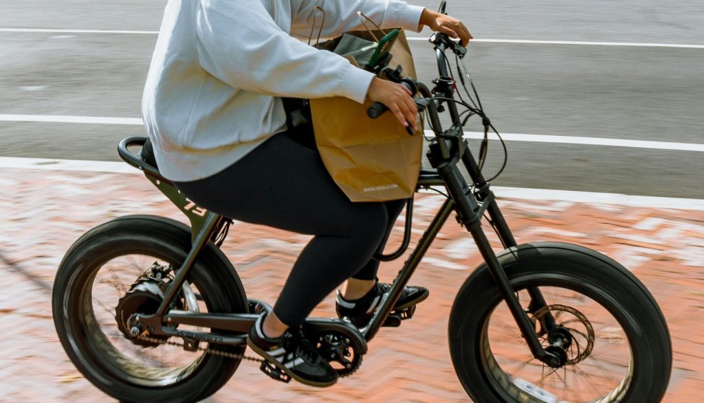 Accident grav în Minnesota: o bicicletă electrică ridică semne de întrebare Un accident dramatic petrecut în statul american Minnesota readuce în atenție riscurile asociate utilizării bicicletelor electrice