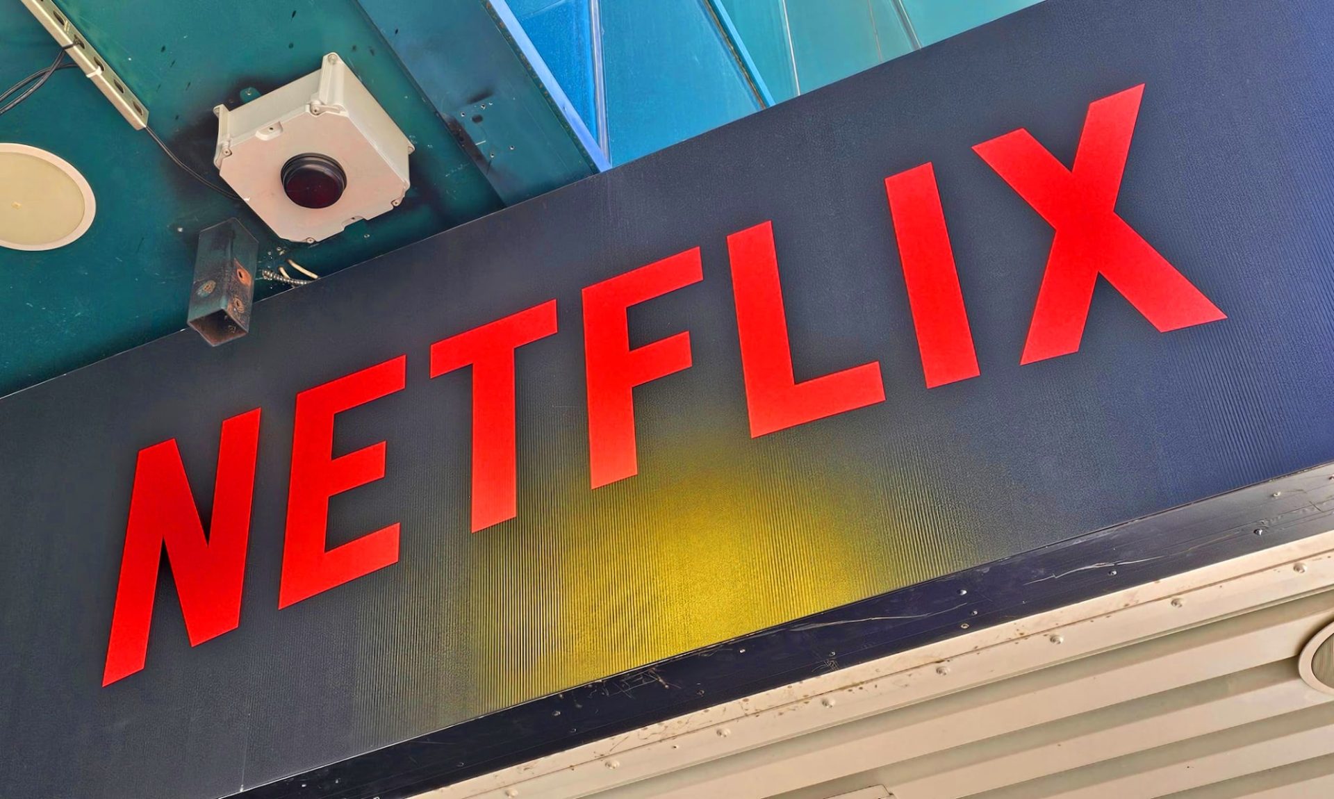 Netflix majorează prețurile abonamentelor. Ce schimbări sunt în România?
