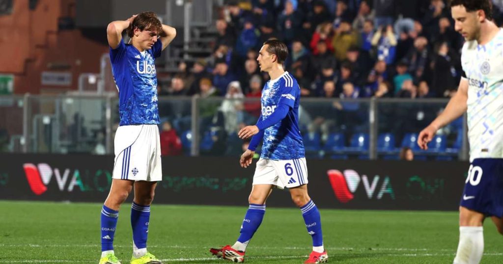 Como și Inter, egal la capătul unui meci viu, dar fără goluri, în semifinala Cupei Italiei Duelul din semifinala Cupei Italiei dintre Como și Inter s-a încheiat la egalitate, scor 0-0, pe Stadio Giuseppe Sinigaglia