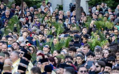 Floriile aduc pelerinajul anual în București: Patriarhia Română organizează procesiunea tradițională Bucureștenii și locuitorii județului Ilfov se pregătesc pentru Pelerinajul de Florii, organizat sâmbătă, 4 aprilie 2026, în ajunul sărbătorii Intrării Domnului în Ierusalim