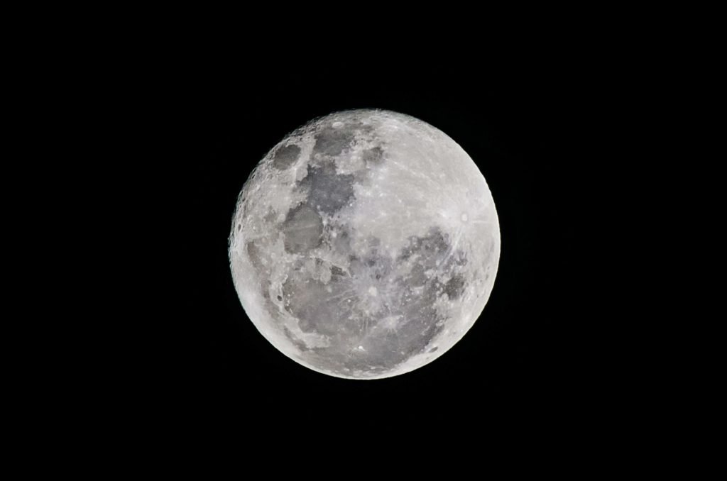 NASA abandonează planurile pentru stația spațială Lunar Gateway, în favoarea unei baze lunare permanente Agenția spațială americană NASA a decis să își schimbe radical direcția în ceea ce privește explorarea lunară, renunțând la planurile inițiale de construire a stației spațiale Lunar Gateway