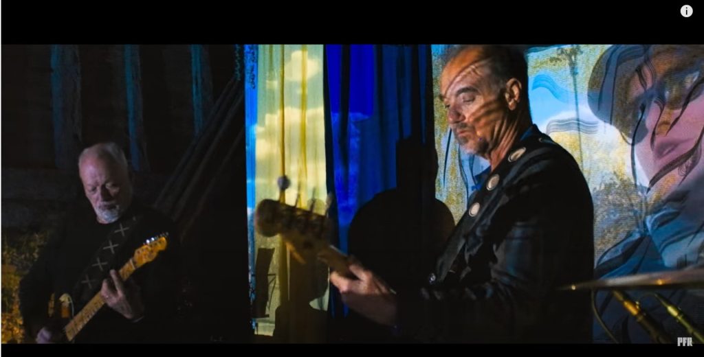 O chitară Fender Stratocaster a lui David Gilmour, vândută pentru o sumă record O chitară Fender Stratocaster folosită de David Gilmour, chitaristul trupei Pink Floyd, a fost vândută pentru impresionanta sumă de 14,6 milioane de dolari, stabilind un nou record pentru un astfel de instrument muzical, conform anunțului făcut de casa de licitații Christie’s