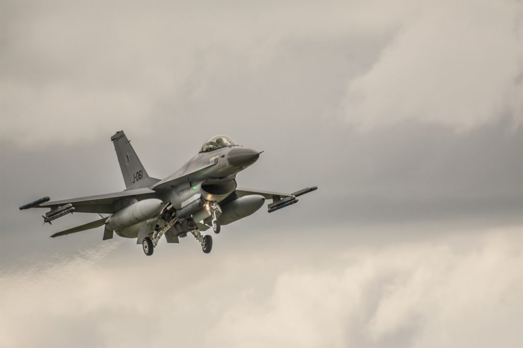 Grecia: Consiliul de securitate aprobă sistem de apărare și modernizare F-16