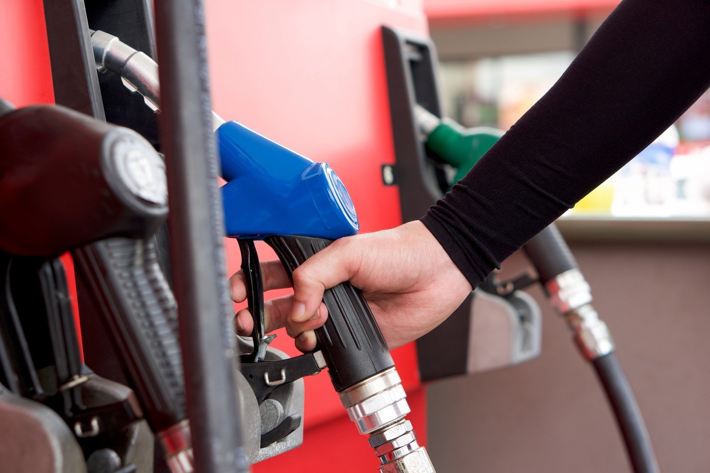 Cât vor costa motorina și benzina până în iunie