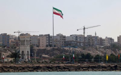 Deputații iranieni propun taxarea navelor în strâmtoarea Ormuz, 3.200 blocate