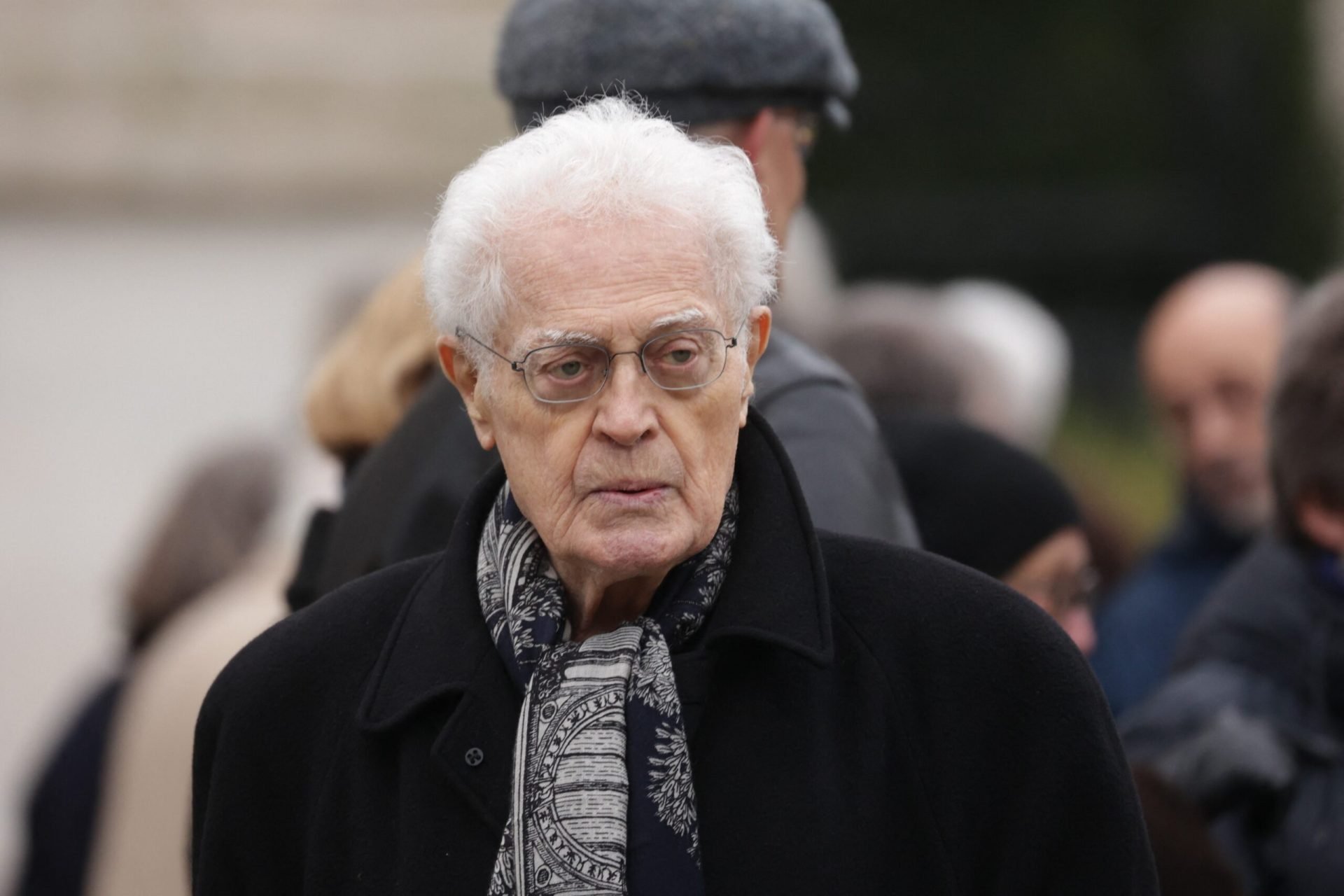 Lionel Jospin, fost premier francez, a murit la 88 de ani Lionel Jospin, o figură marcantă a politicii franceze, a încetat din viață duminică, la vârsta de 88 de ani, potrivit informațiilor publicate de Le Figaro