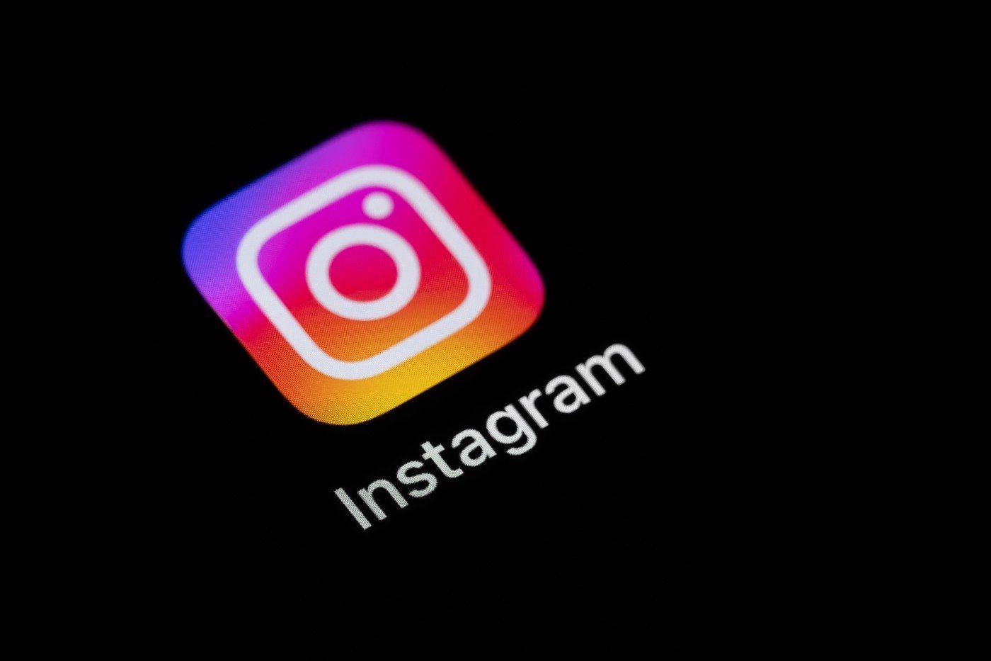 Instagram testează un abonament cu funcții premium, inclusiv vizualizarea secretă a Stories Meta, compania mamă a Instagram, testează o versiune cu abonament pentru aplicația de socializare, conform informațiilor apărute în presa internațională