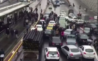 Inflație Galopantă în Iran: O Cifră Alarmantă Rata anuală a inflației în Iran a atins un nou record, crescând la 50,6% la jumătatea lunii martie, potrivit datelor oficiale publicate recent