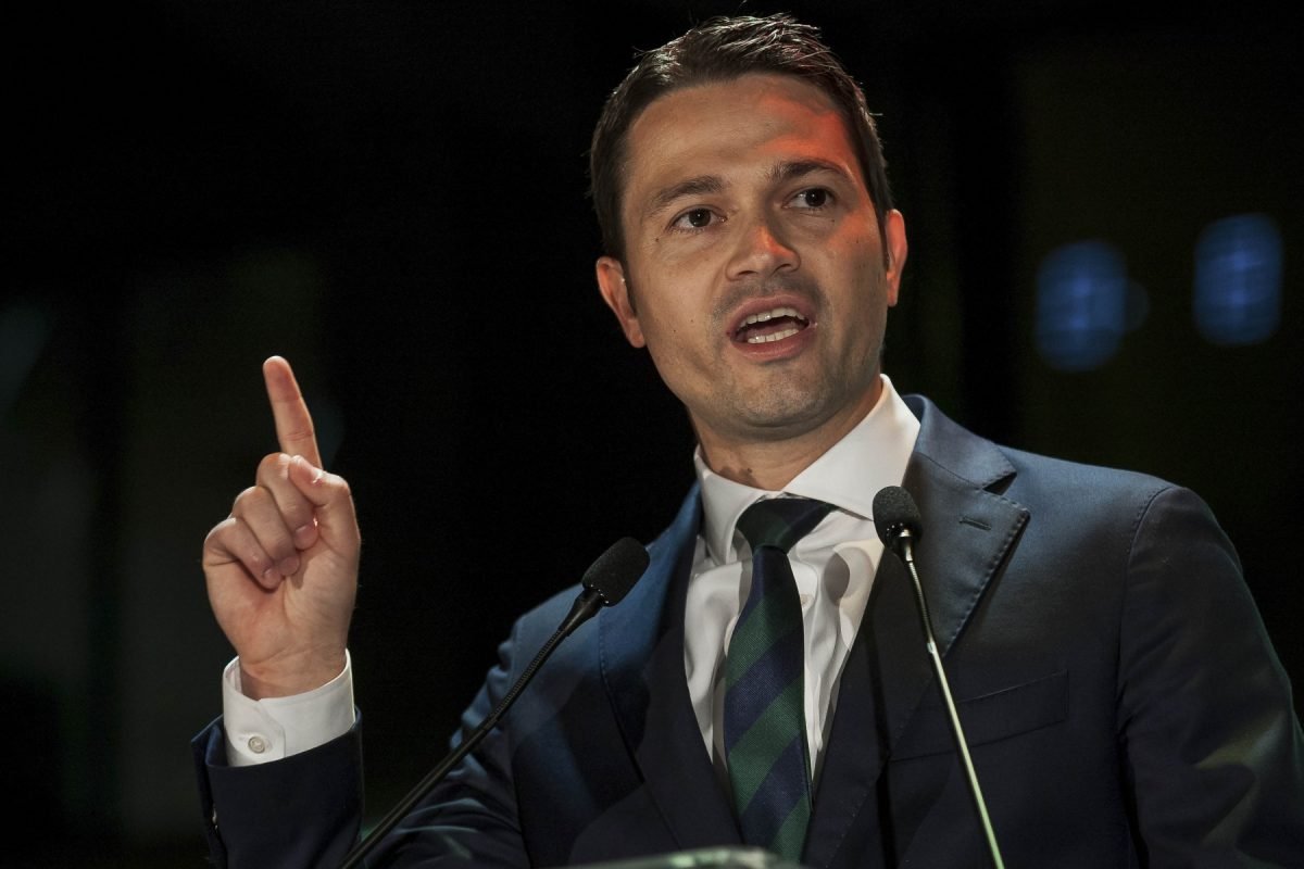 PNL pregătește răspunsul la PSD privind bugetul pe 2026 Deputații liberali vor stabili luni, la ora 13:00, strategia de răspuns la propunerile Partidului Social Democrat referitoare la bugetul pentru anul 2026