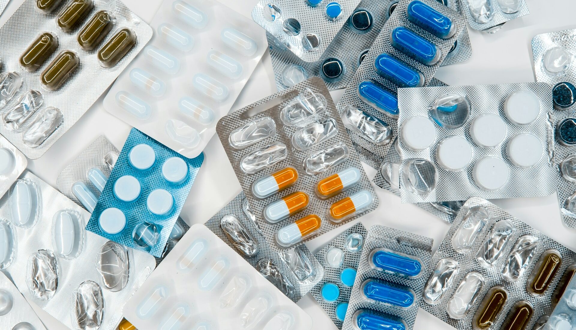 Sectorul 1: Ajutor de 2.000 lei/an pentru medicamente. Cine se califică?