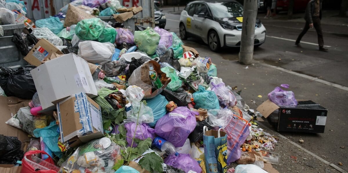 Sectorul 1 face pași spre o companie proprie de salubrizare, dar USR se opune Consiliul Local al Sectorului 1 a aprobat, marți, 31 martie 2026, un studiu de oportunitate pentru înființarea unei societăți de salubrizare