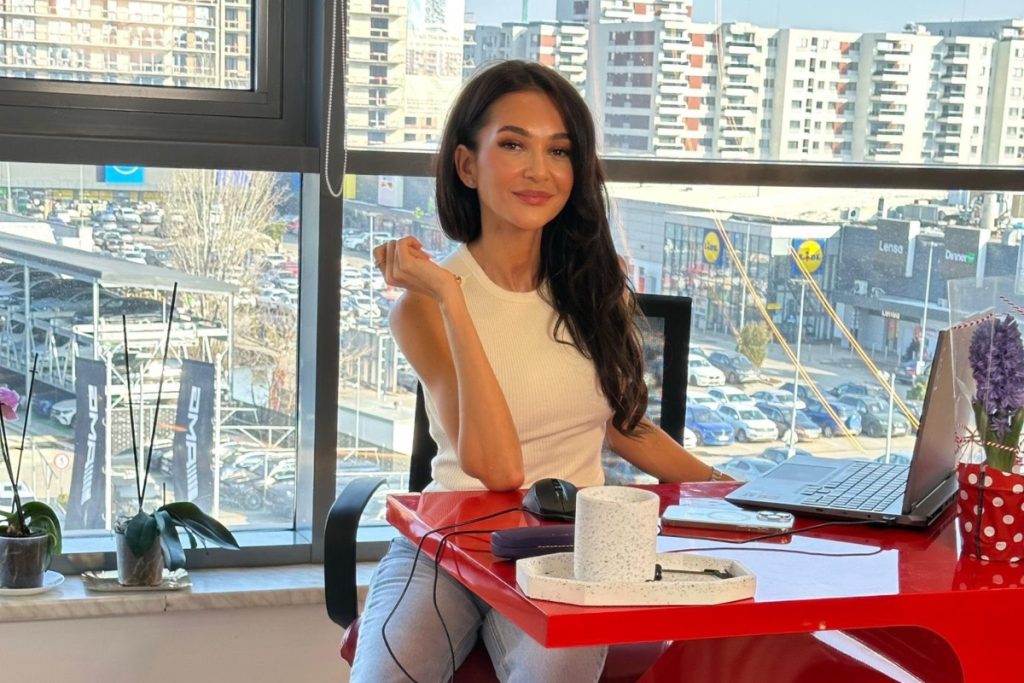 Ruxandra Luca anunță o revenire în spațiul public, după o perioadă dificilă Vedeta Ruxandra Luca a transmis un mesaj prin care sugerează un nou început în cariera sa