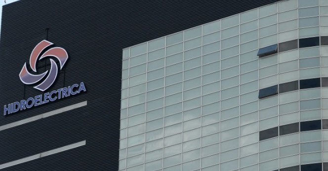 Hidroelectrica lansează achiziția pentru echipamentele unei noi hidrocentrale București – Hidroelectrica, cel mai mare producător de energie electrică din România, a demarat marți procedura de achiziție pentru proiectarea, furnizarea și montajul echipamentelor aferente unei noi hidrocentrale