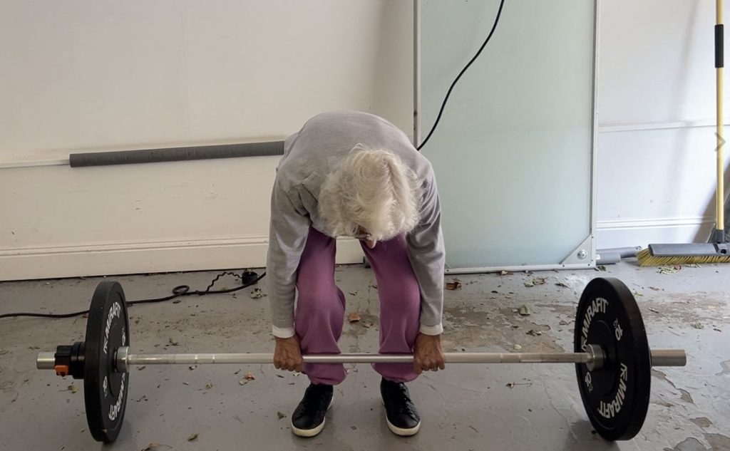 Un receptor celular, cheia pentru oase mai puternice: cercetătorii identifică un posibil tratament pentru osteoporoză O echipă internațională de cercetători a descoperit mecanismul celular care ar putea sta la baza unor noi tratamente pentru osteoporoză, afecțiune caracterizată prin subțierea oaselor și creșterea riscului de fracturi