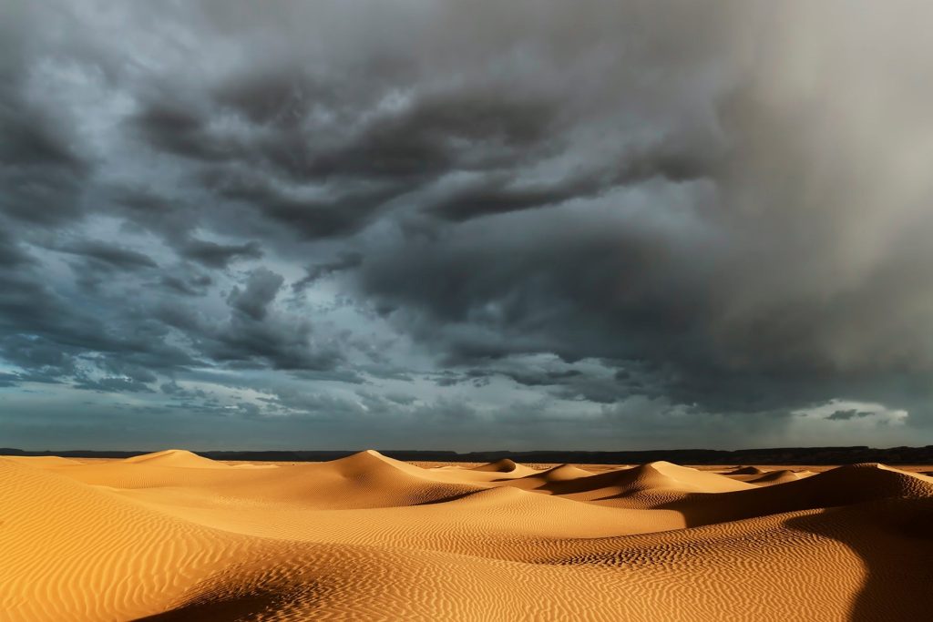 Uzbekistanul vrea să aducă ploaia în deșert: țara explorează tehnologii de ultimă generație pentru a combate seceta Uzbekistanul se pregătește să implementeze un proiect ambițios de creare a precipitațiilor artificiale, inspirat de experiența altor țări care folosesc deja astfel de tehnologii