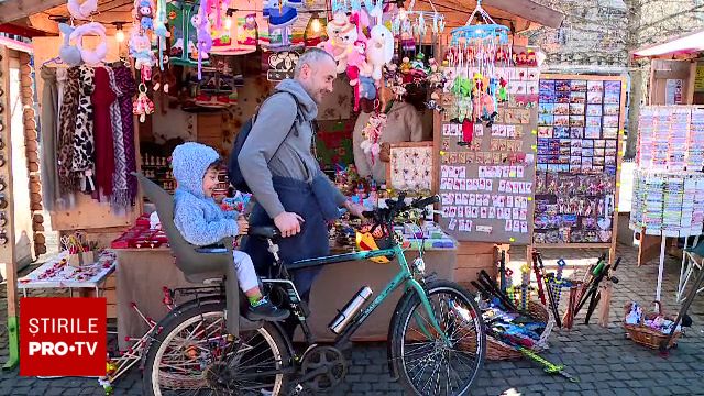 O bijuterie de 60 de ani: Cum sărbătoresc românii ziua femeii? 8 martie, ziua dedicată femeilor, a adus în prim-plan povești de viață, daruri și reflectări asupra importanței egalității de gen