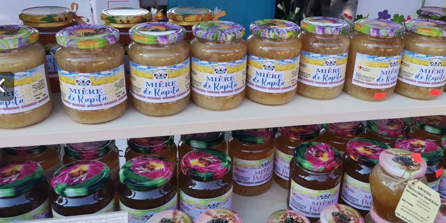 Ghiroda, capitala apiculturii vestice la ediția a XV-a a târgului de primăvară Comuna Ghiroda, situată în apropierea Timișoarei, a devenit în acest weekend centrul de greutate al apiculturii din vestul României