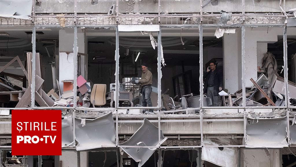 Conflictul din Iran se intensifică: Peste 780 de morți și atacuri pe scară largă Războiul dintre Statele Unite și Israel pe de o parte și Iran pe de altă parte a escaladat rapid, înregistrând deja peste 780 de victime în Iran, potrivit informațiilor furnizate de Al Jazeera