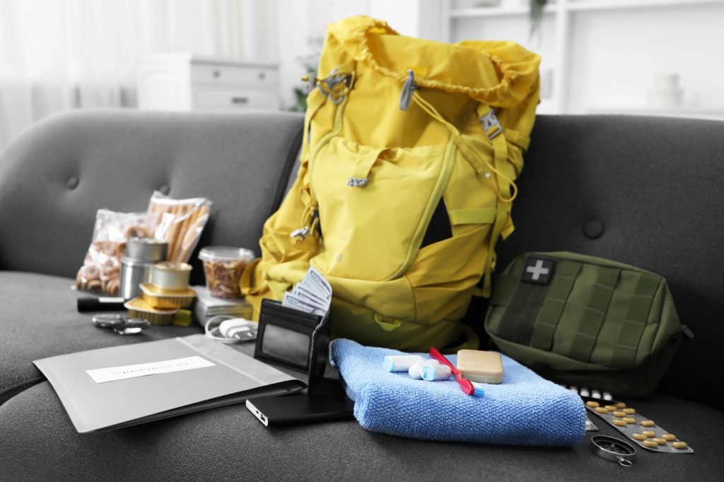 Cum să te pregătești pentru situații de urgență: ghid practic pentru români Într-o lume marcată de instabilitate, pregătirea pentru situații de urgență devine o prioritate