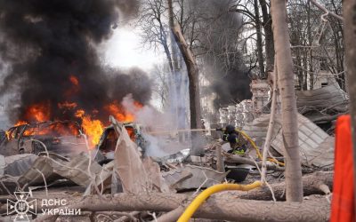 Zelenski: Rusia Intensifică Atacurile și Cere Ajutor Militar Urgent Președintele Ucrainei, Volodimir Zelenski, a tras un semnal de alarmă cu privire la intensificarea atacurilor rusești, solicitând un răspuns internațional ferm și asistență militară suplimentară