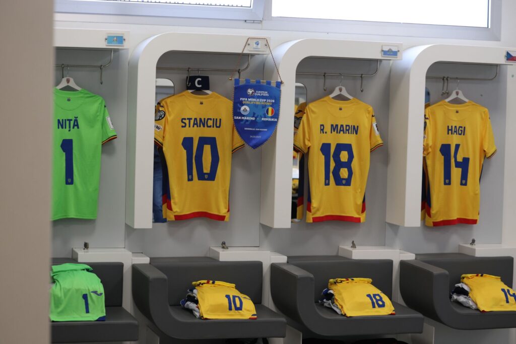 CCR analizează obligativitatea sportivilor români în competițiile naționale Curtea Constituțională a României (CCR) examinează miercuri sesizarea președintelui Nicușor Dan referitoare la legea care impune prezența obligatorie a sportivilor români în competițiile sportive naționale