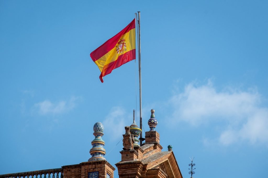 Pe internet: Soare și vacanță, realitatea e distorsionată