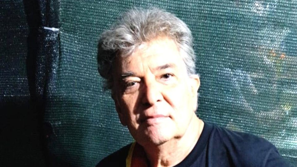 A murit iulian vrabete, basistul hologram, la 70 de ani