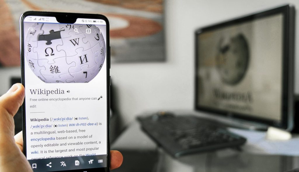 Ce pot face editorii: Limitări și noi reglementări