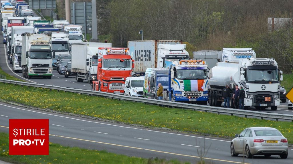 Benzina, bombe în IRA? Irlandezii blochează rafinăria, protestând față de scumpiri