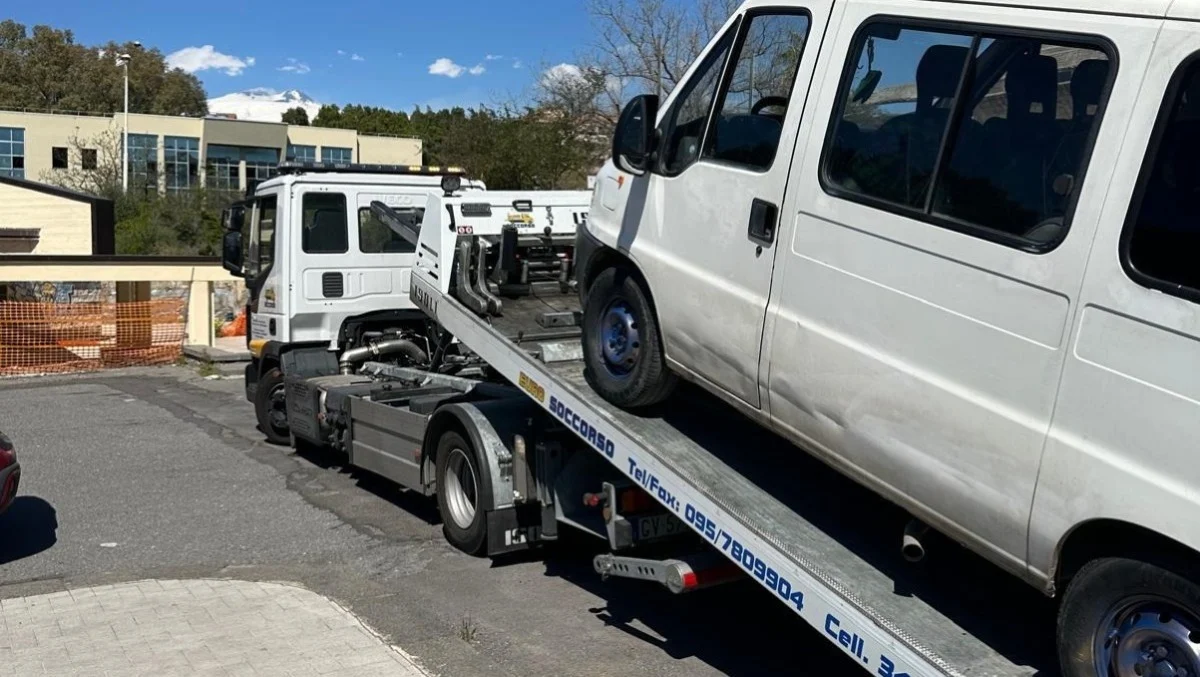 Italianul a rămas fără mașină: Amenda de 10.000 euro, furt de curent și apă în România