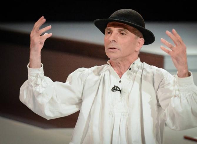 Grigore Leșe: Preoții la altar, artiștii pe scenă. Cum scăpăm de bârfe?