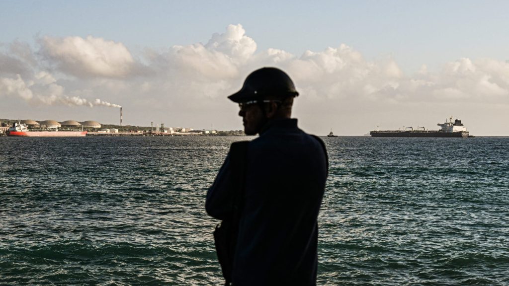 Trump, testat de Cuba la Strâmtoarea Hormuz: Provocări externe majore