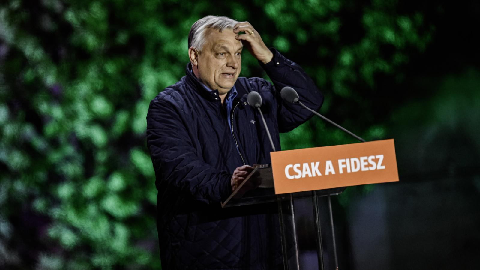 Orban Viktor, „luptătorul” din stradă: De 30 de ani NU mai candidează individual