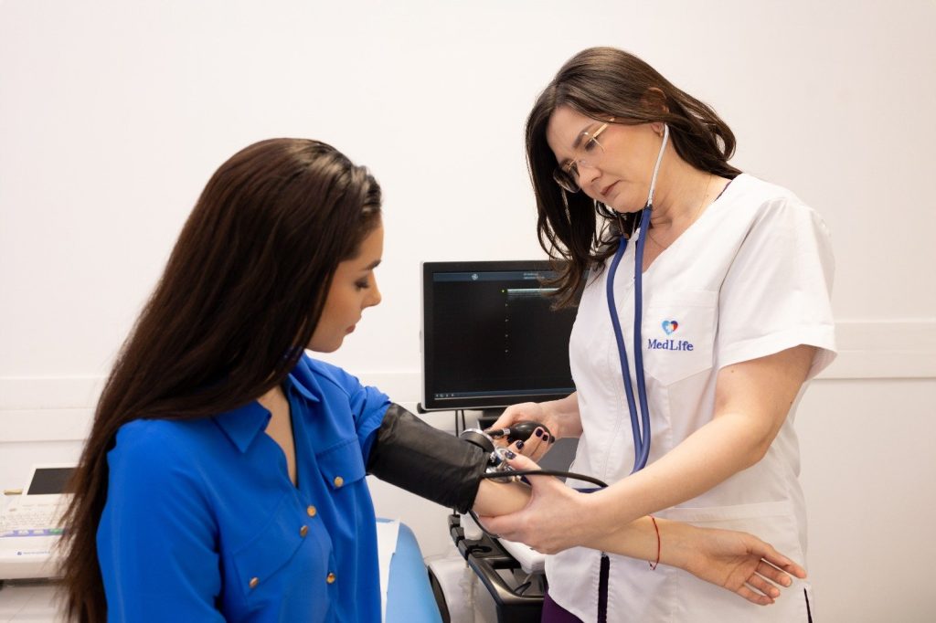 Un număr impresionant de peste 1,3 milioane de teste pentru determinarea colesterolului au fost efectuate într-un singur an, în rețeaua privată de sănătate MedLife