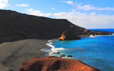 Pensionară distrusă pe aeroport: A rămas fără bani și vacanță în tenerife din cauza unui detaliu banal