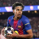 Nouă rușine pentru FC Barcelona: Roșu și înfrângere la Madrid