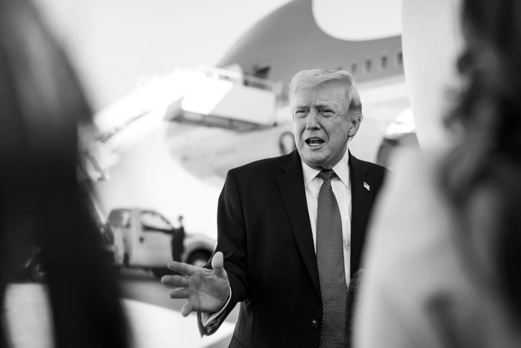 D. Trump, despre OZN-uri: Documente „interesante” găsite în arhive