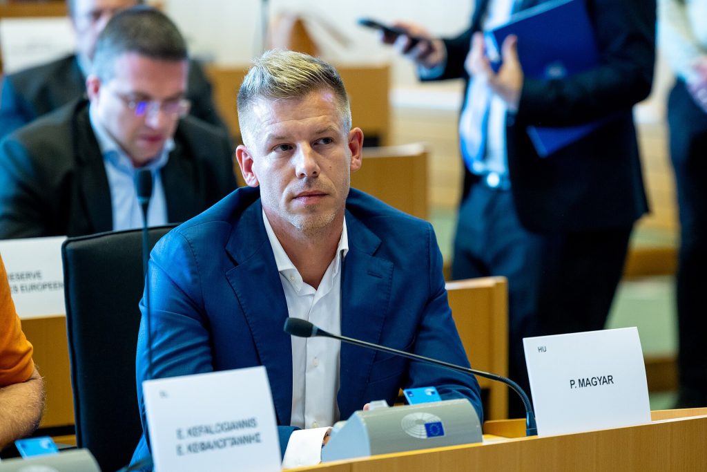 Magyar, puștiul care-l adora pe Orban, l-a învins zdrobitor în alegeri