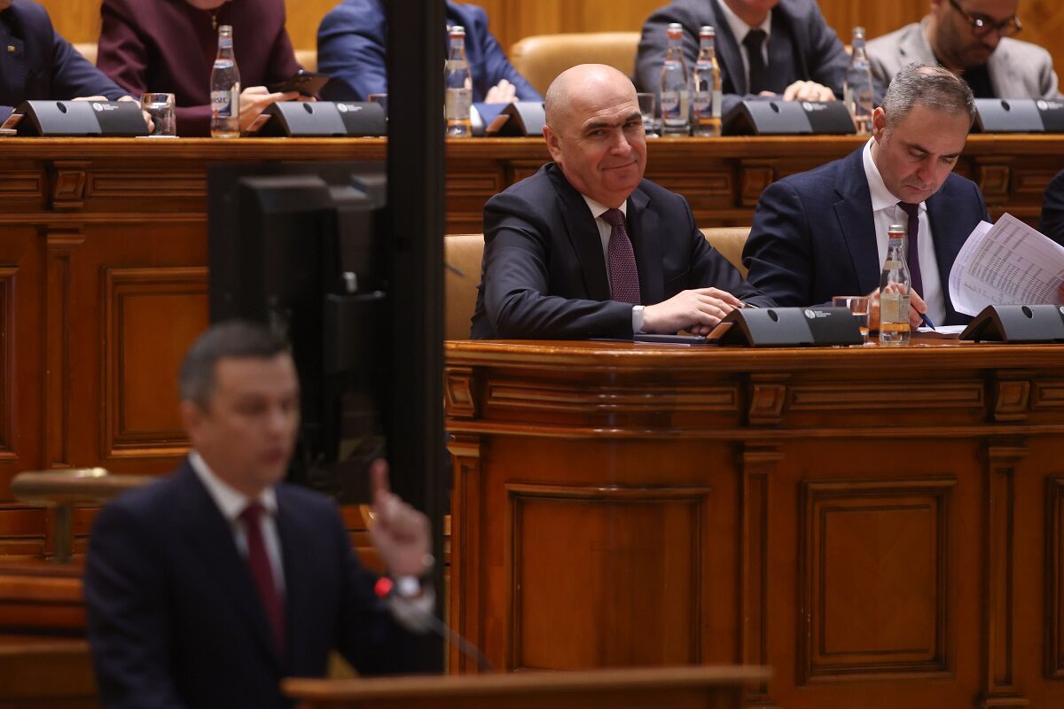 Bătălie în PNL: Bolojan, susținut de lideri. Sondaje: PSD sub 20%