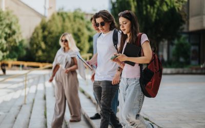 România, prima alegere pentru tineri: Ce-i reține pe loc?