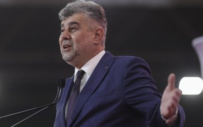 Ciolacu atacă PNL și USR pe tema contractelor pentru vaccinuri, criticând costurile ridicate Fostul prim-ministru, Marcel Ciolacu, a criticat dur PNL și USR, concentrându-se pe costurile generate de contractele pentru vaccinuri
