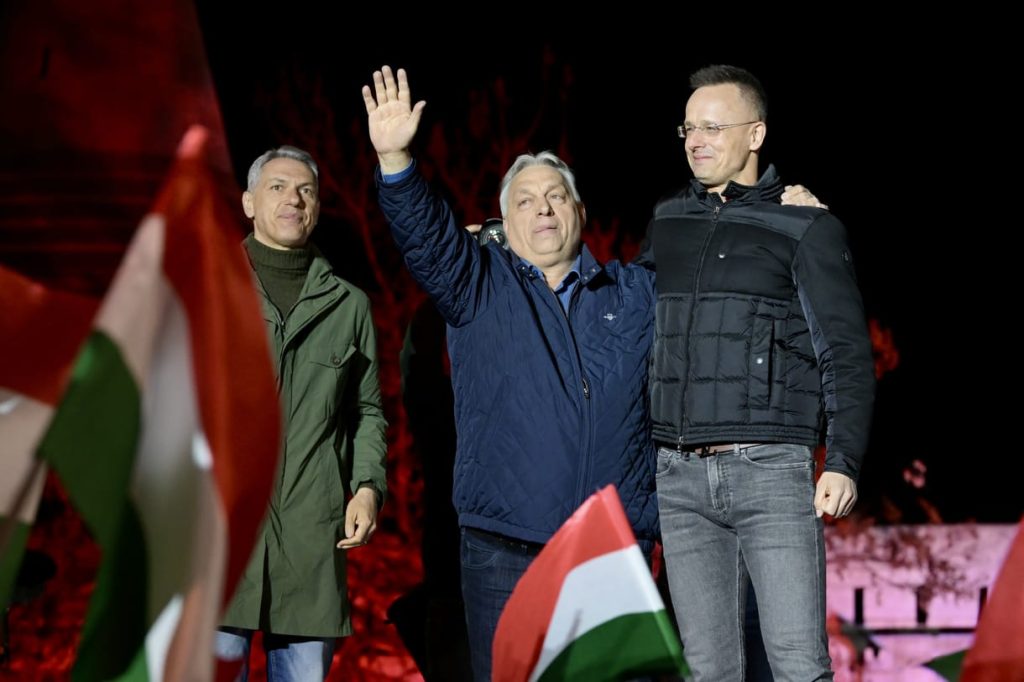 Szijjarto, revenire triumfătoare pe Facebook: Nu pare afectat